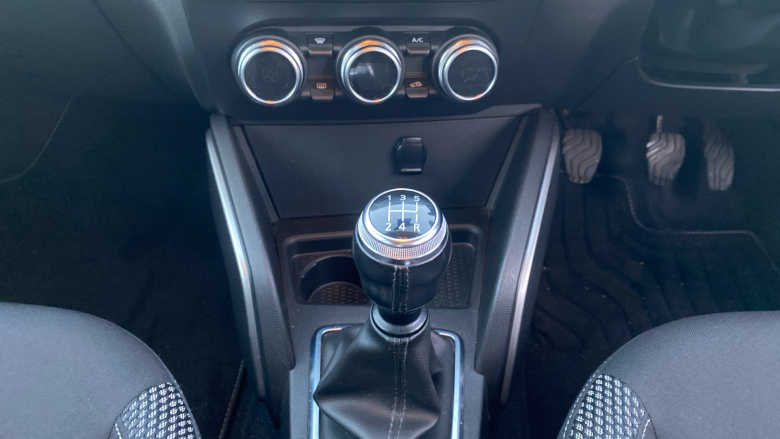 Dacia Duster 1.6 SCe Prestige 5dr Petrol Estate